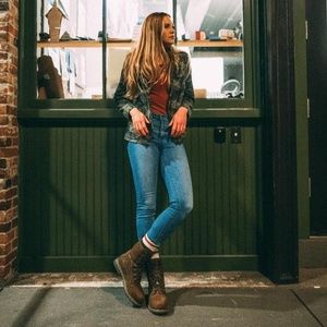 Women’s Kodiak Bralorne 8” Waterproof Boot Size 7.5